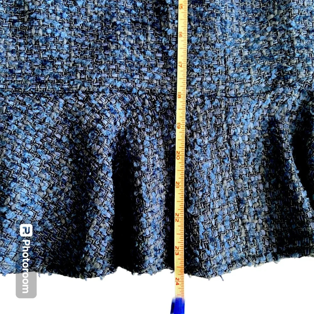 Escada pencil skirt with flared hem. Blue tweed. - Picture 3 of 9